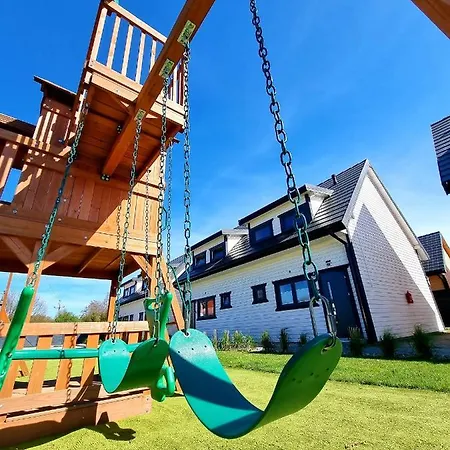 Semesterbostad Osada Jantar