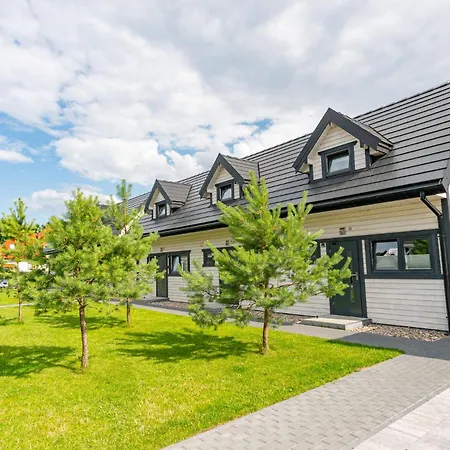 Semesterbostad Osada Jantar