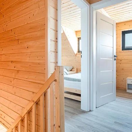 Semesterbostad Osada Jantar